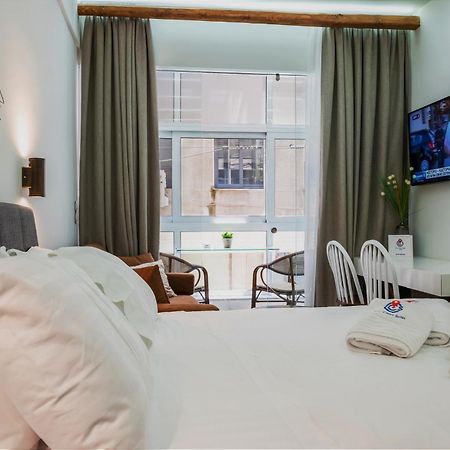 Chic Centre Suites Атина Екстериор снимка