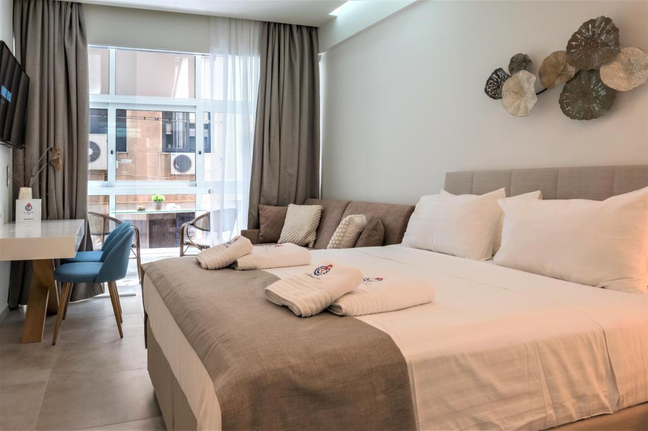Chic Centre Suites Атина Екстериор снимка