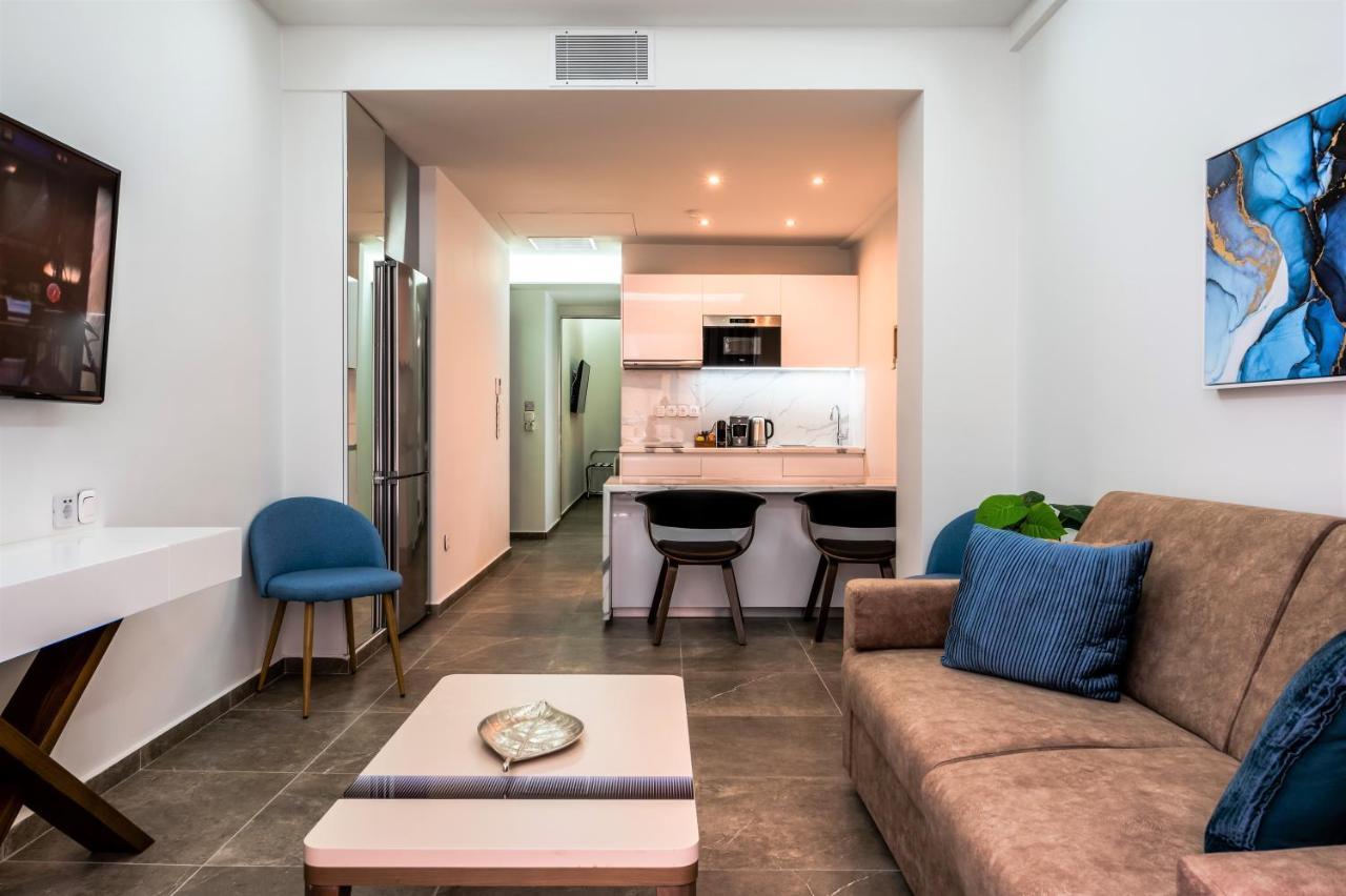 Chic Centre Suites Атина Екстериор снимка