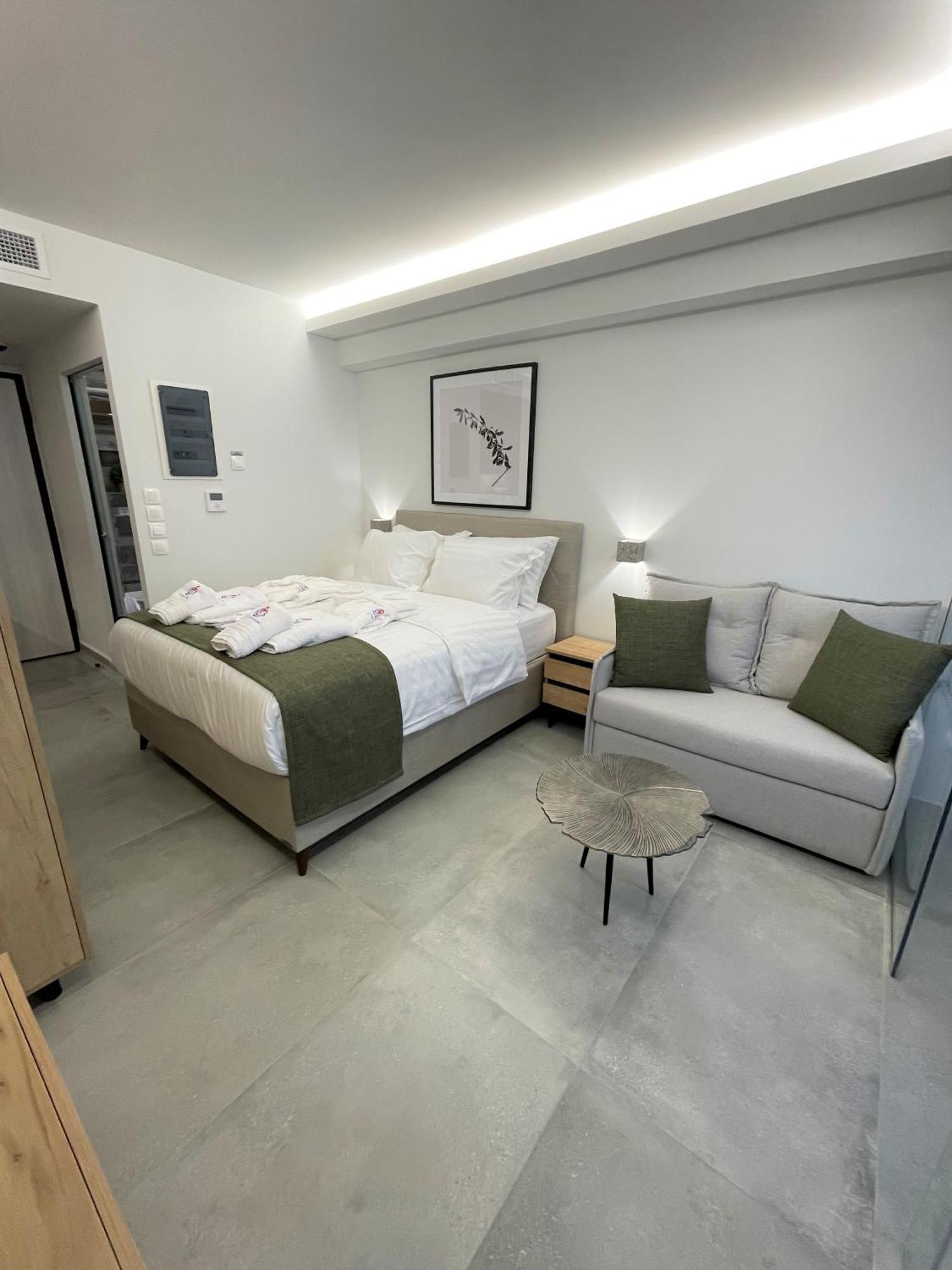 Chic Centre Suites Атина Екстериор снимка