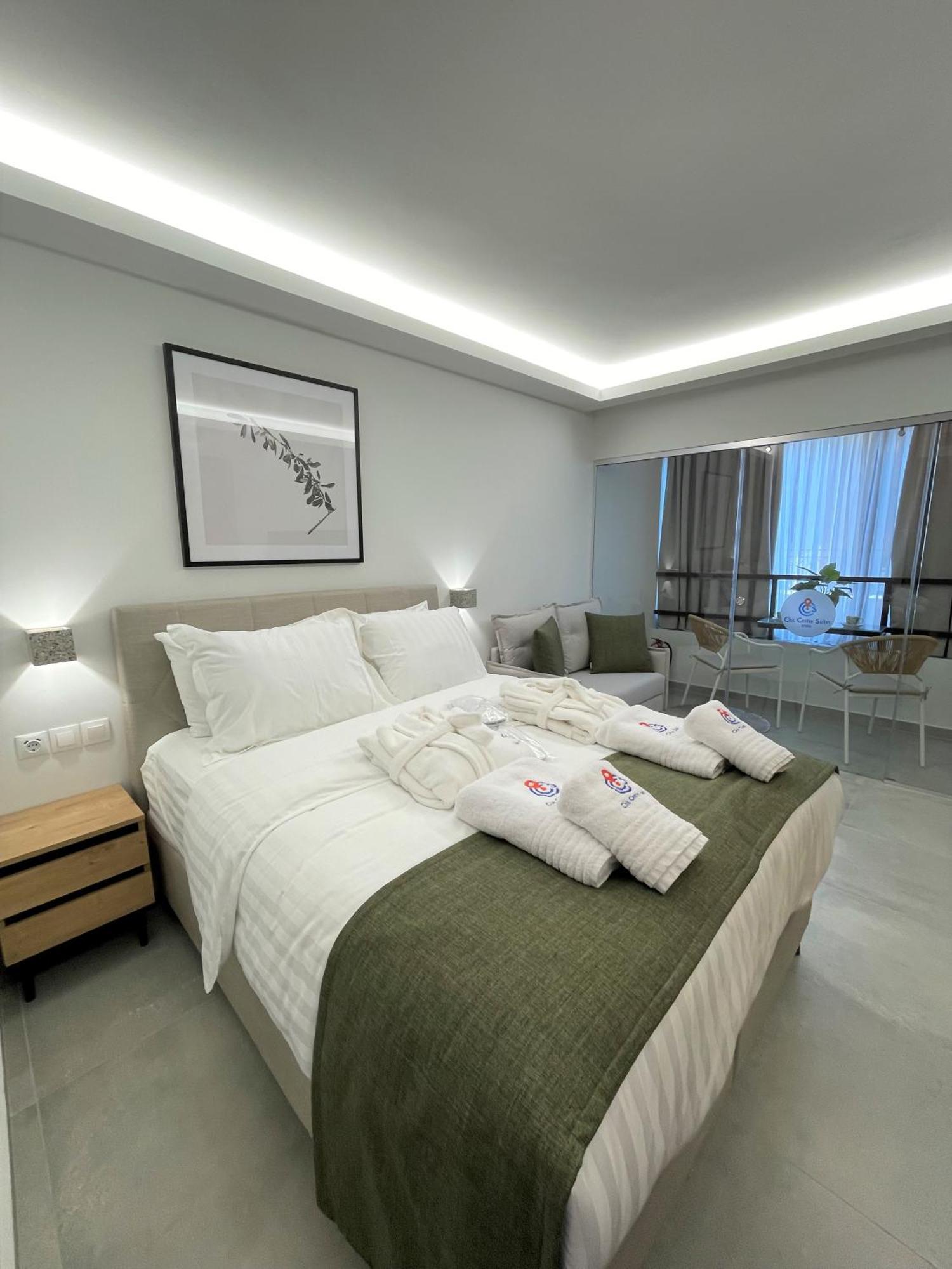 Chic Centre Suites Атина Екстериор снимка