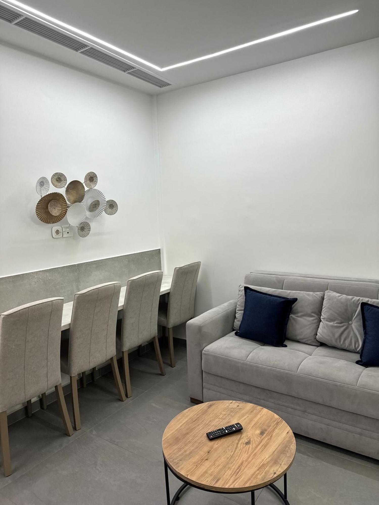 Chic Centre Suites Атина Екстериор снимка