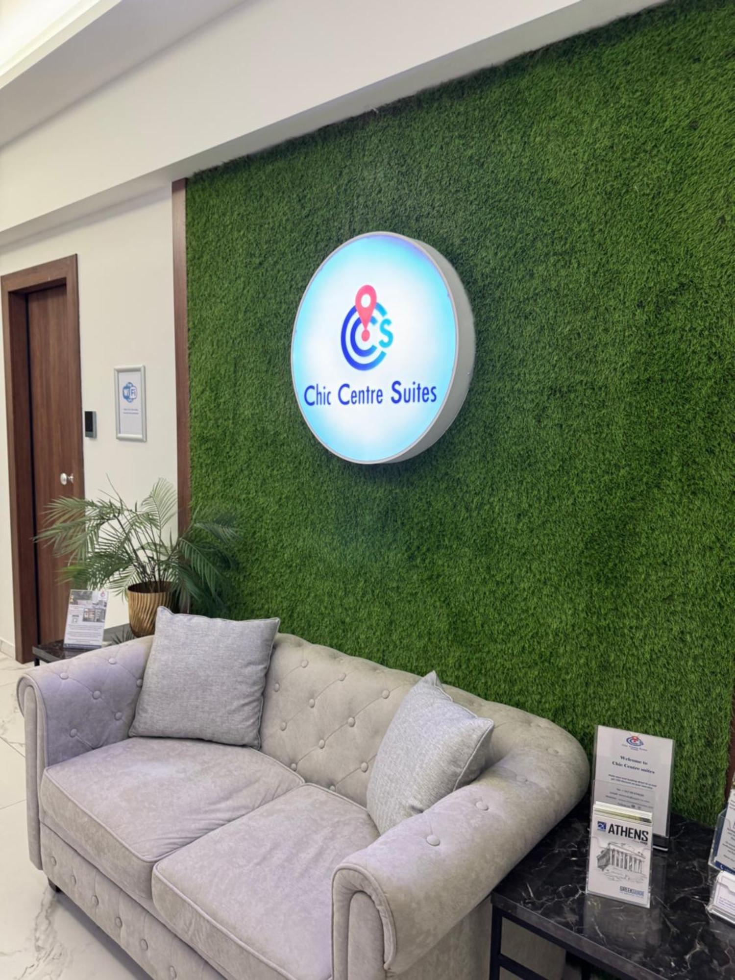 Chic Centre Suites Атина Екстериор снимка