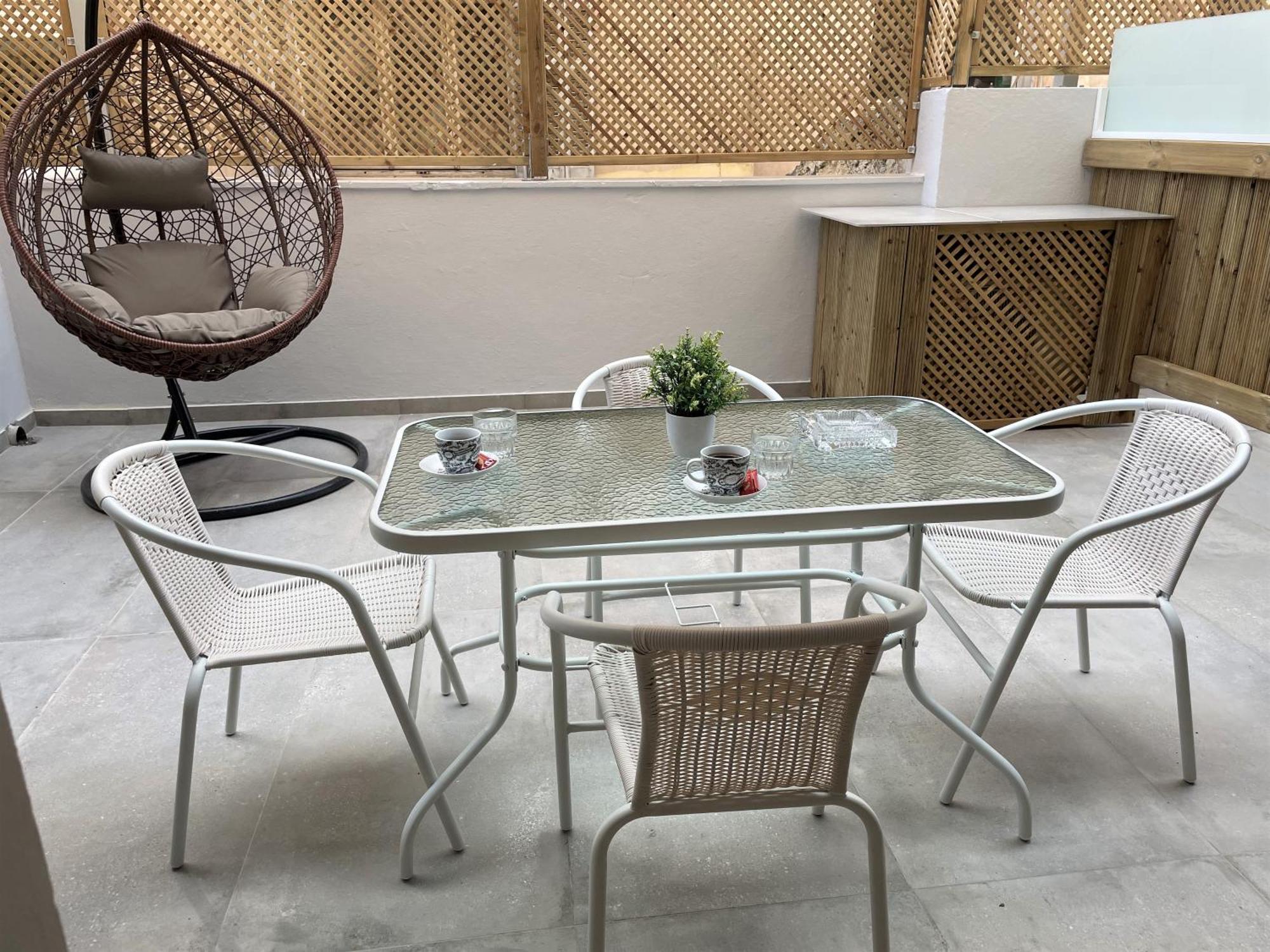 Chic Centre Suites Атина Екстериор снимка